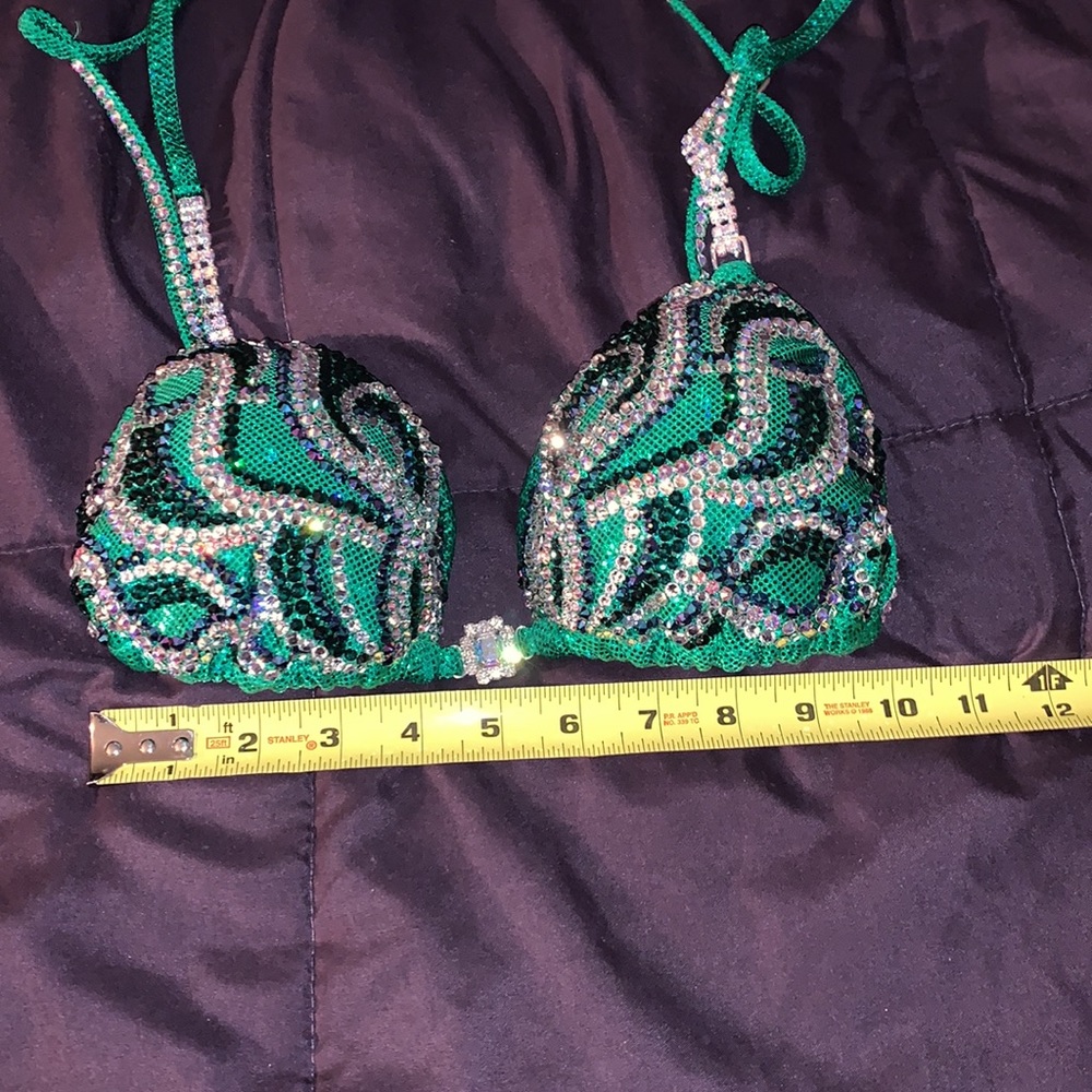 New NPC Figure Competition Suit 👙 - Picture 6 of 11